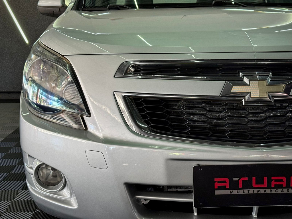Chevrolet Cobalt Prata