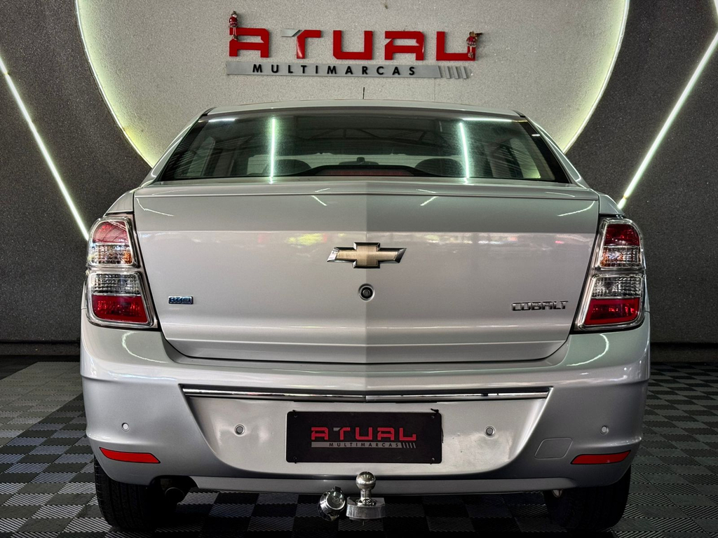 Chevrolet Cobalt Prata