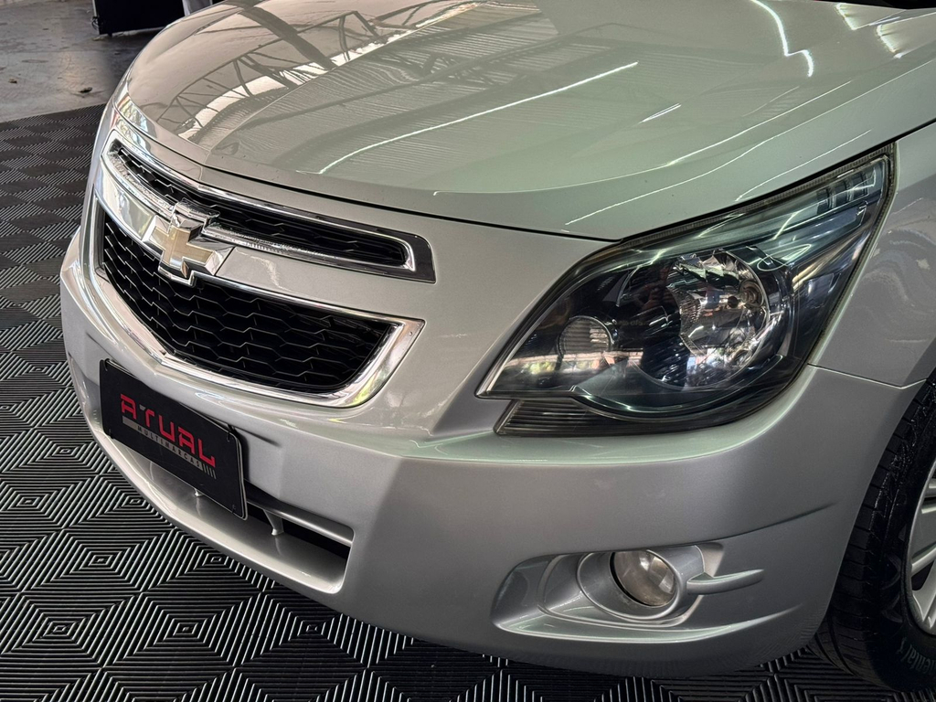 Chevrolet Cobalt Prata