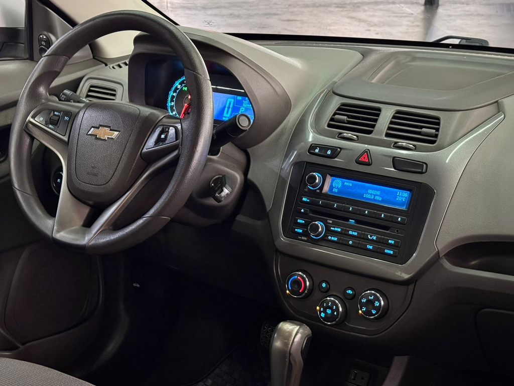 Chevrolet Cobalt Prata
