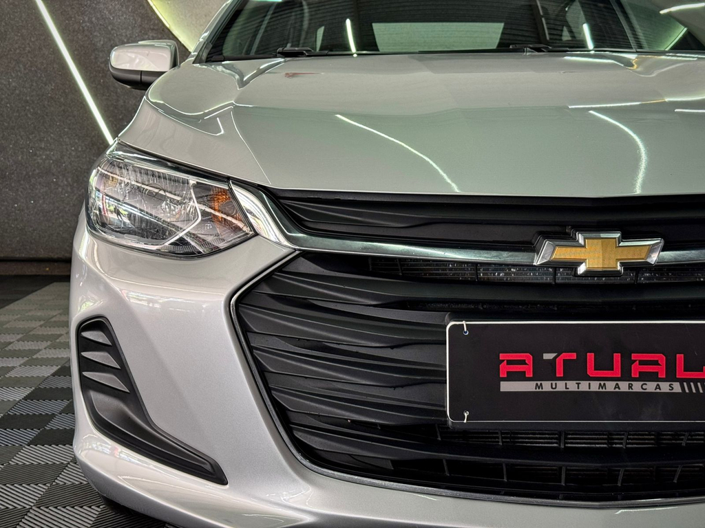 Chevrolet Onix Sedan Prata