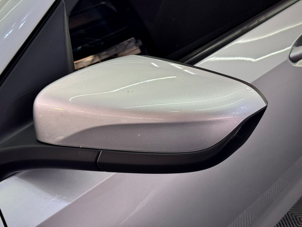 Chevrolet Onix Sedan Prata
