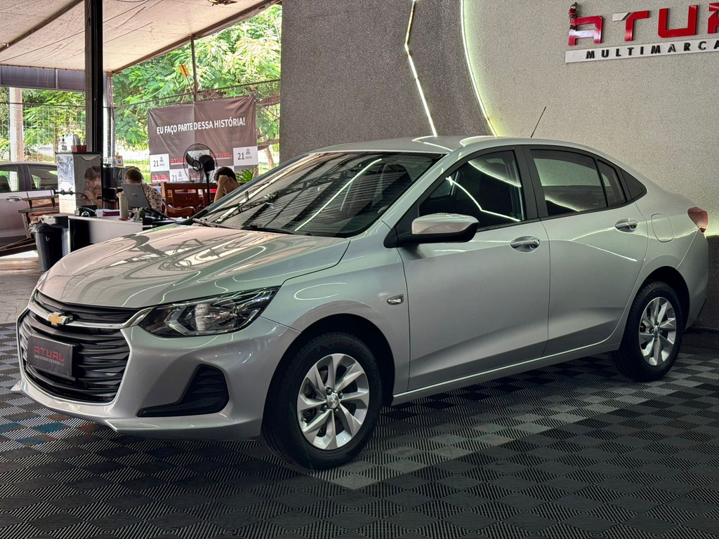 Chevrolet Onix Sedan Prata