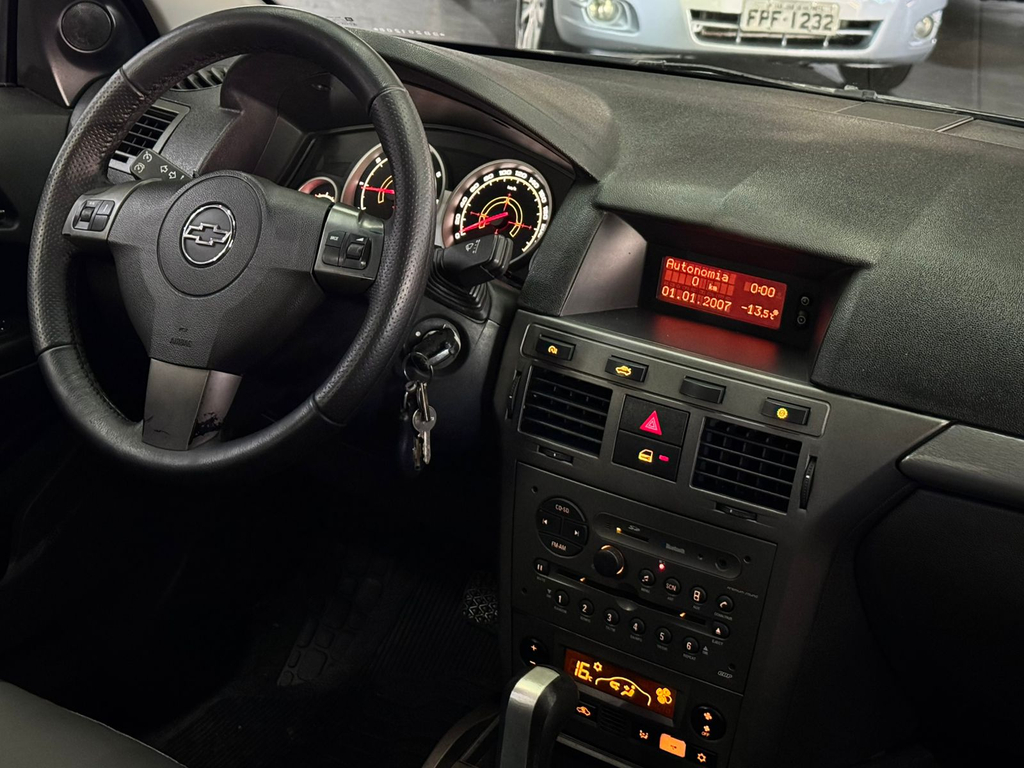 Chevrolet Vectra Preto