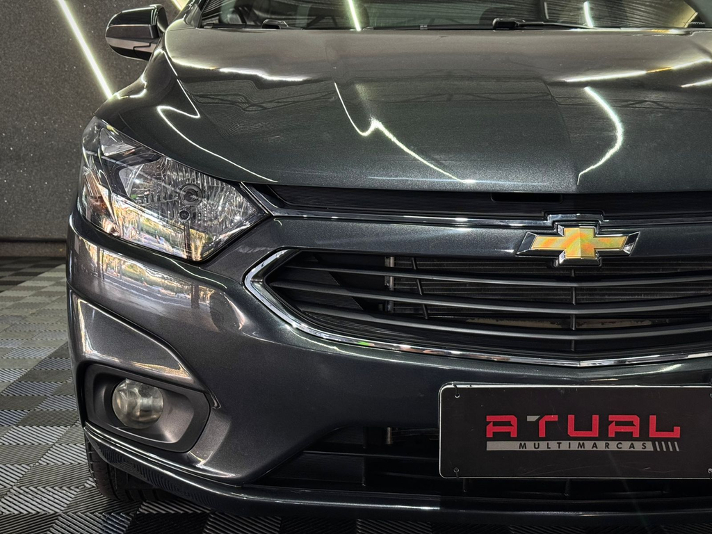 Chevrolet Prisma Cinza