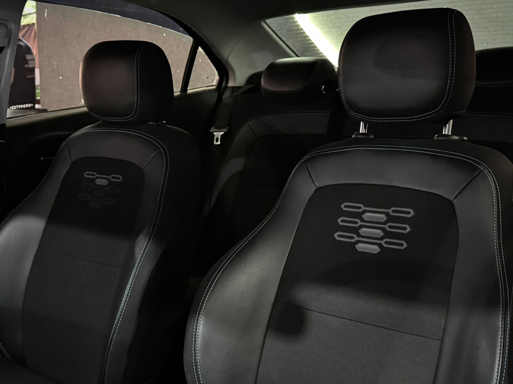 Chevrolet Prisma Cinza
