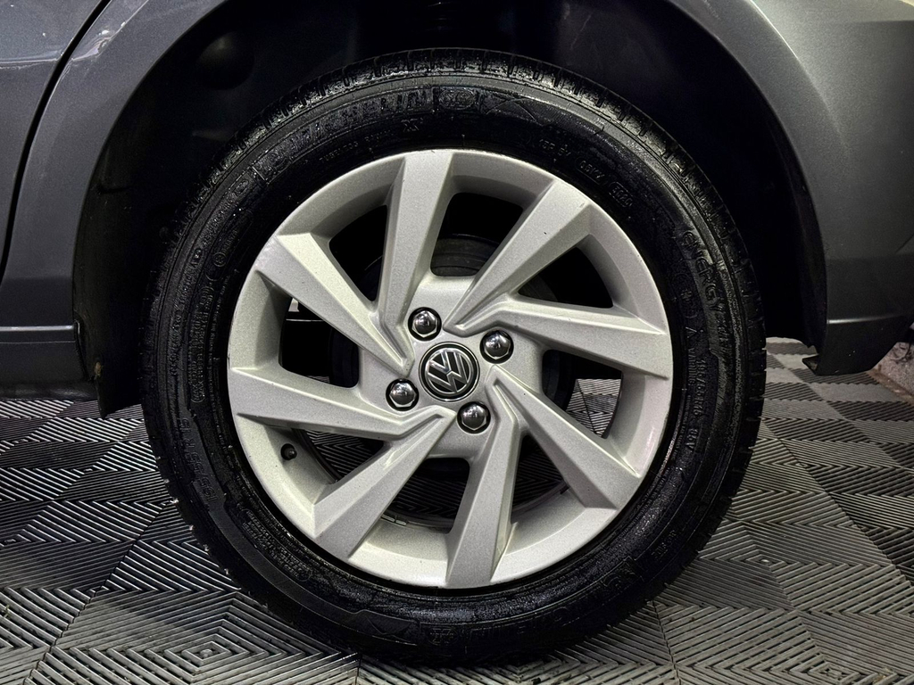 Volkswagen Gol Cinza