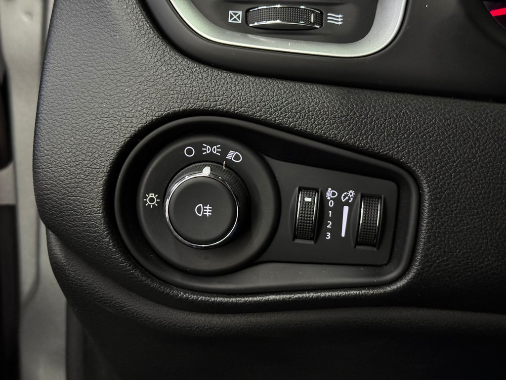 Jeep Renegade Prata