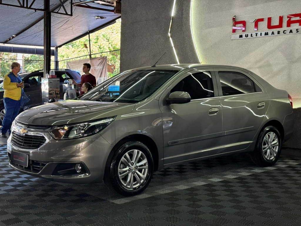 Chevrolet Cobalt Bege