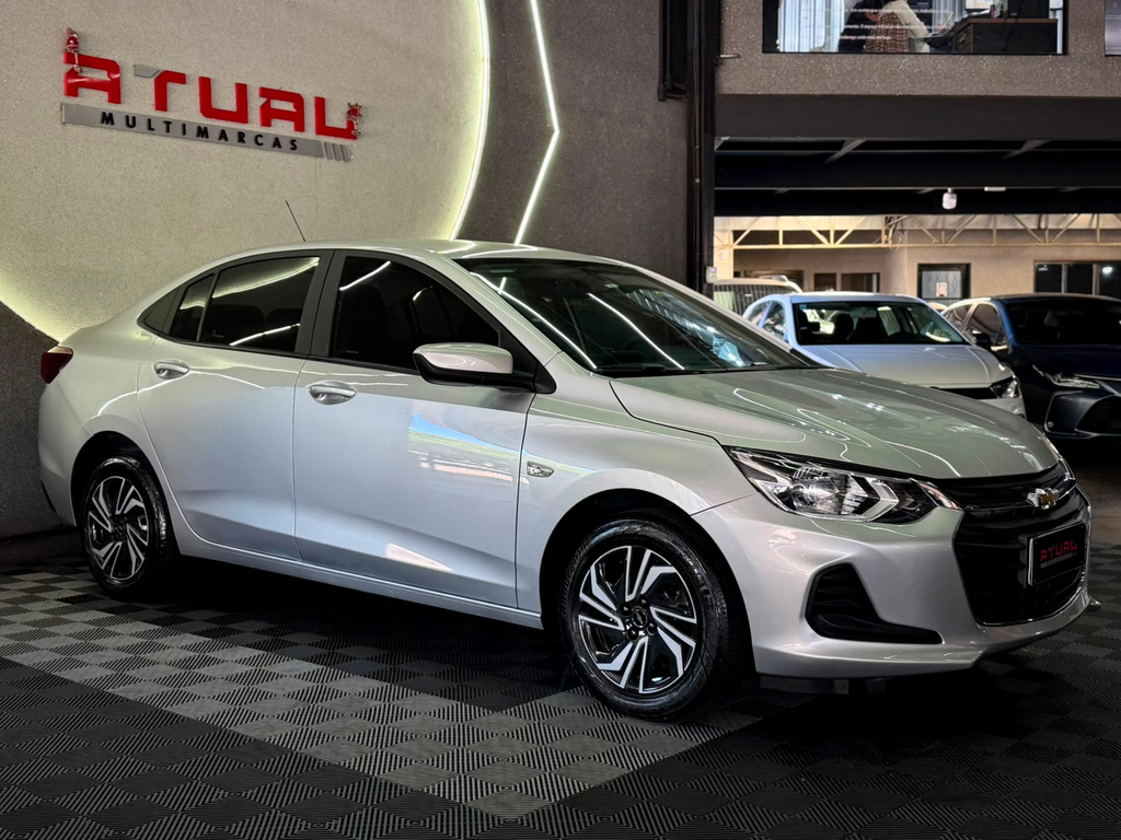Chevrolet Onix Sedan Prata
