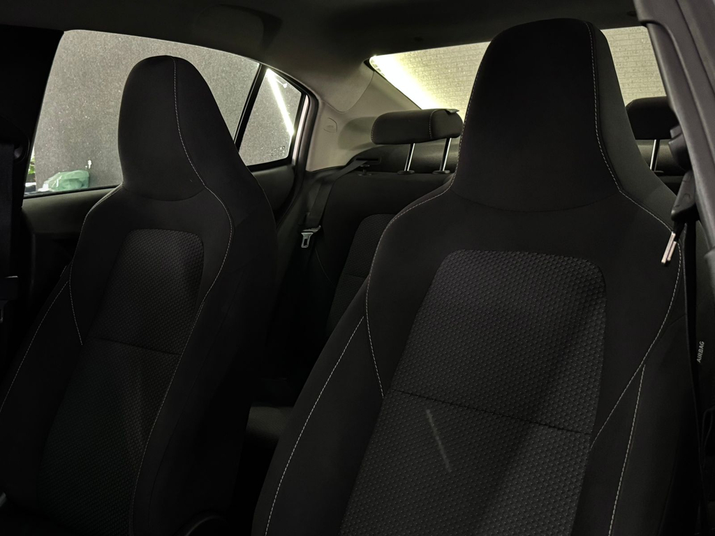 Chevrolet Onix Sedan Prata