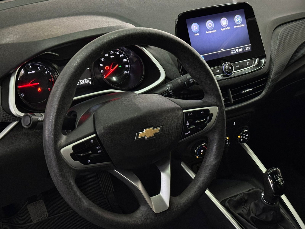 Chevrolet Onix Sedan Prata