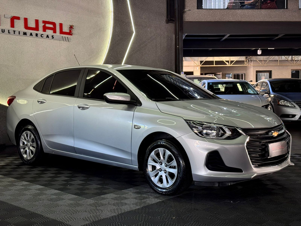 Chevrolet Onix Sedan Prata