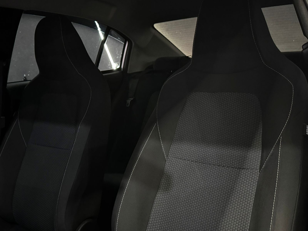 Chevrolet Onix Sedan Prata