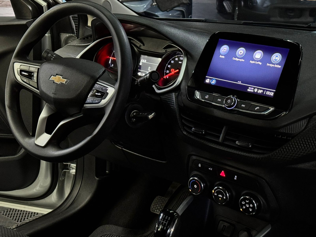 Chevrolet Onix Sedan Prata