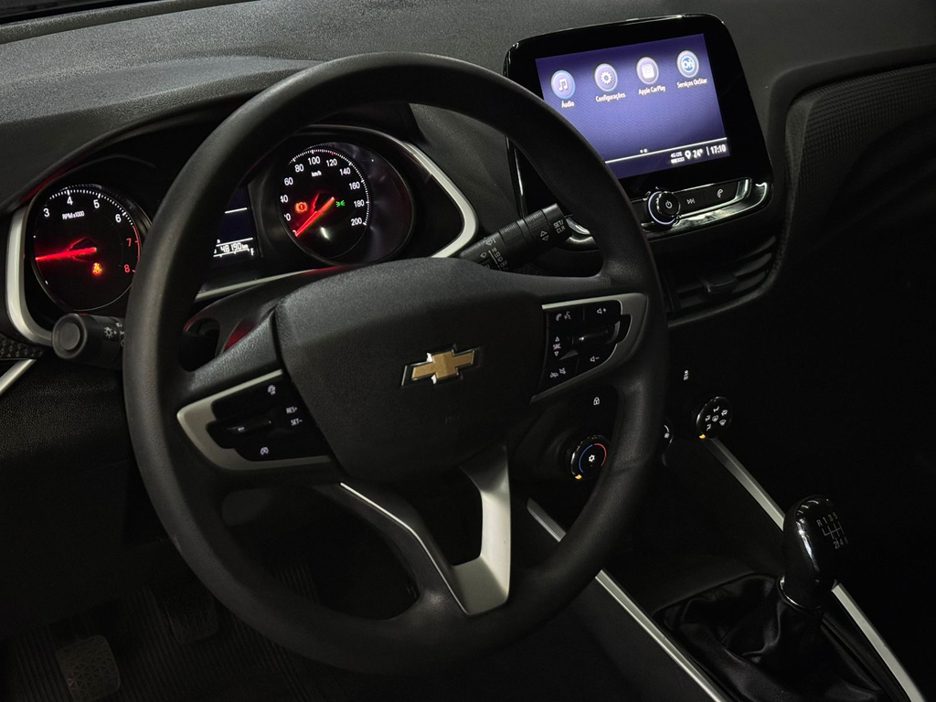 Chevrolet Onix Sedan Prata