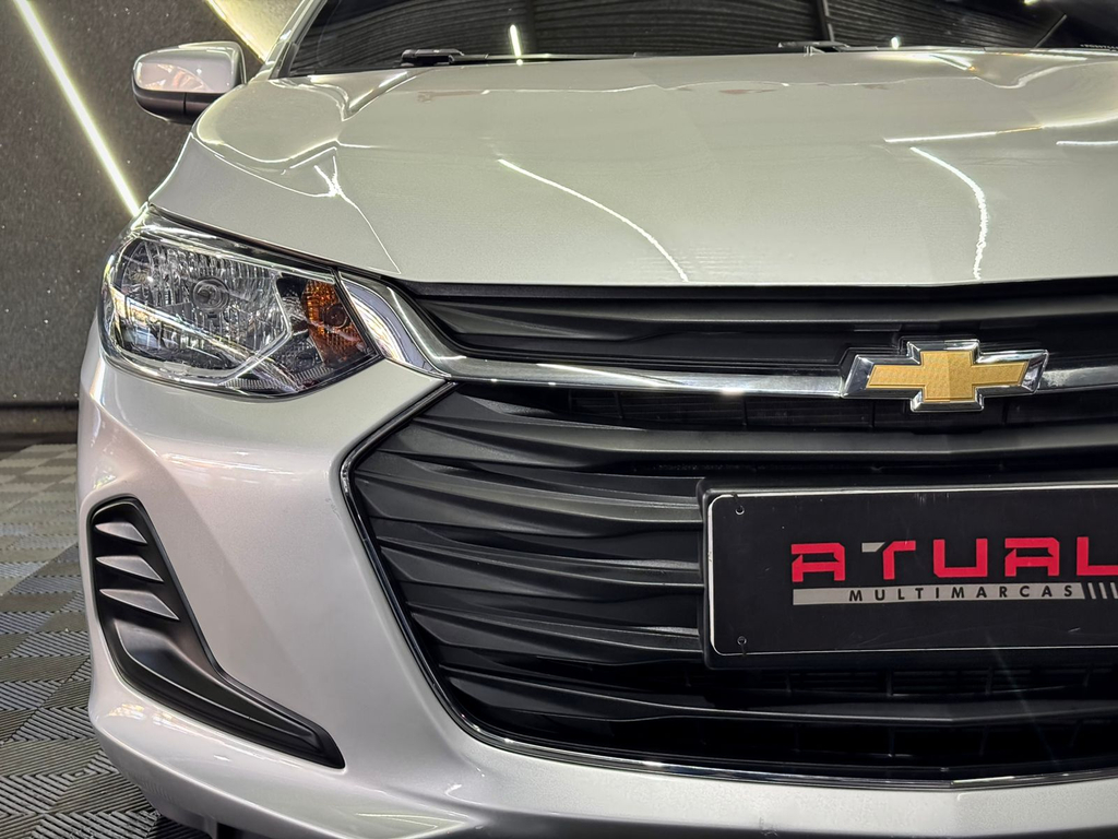 Chevrolet Onix Sedan Prata