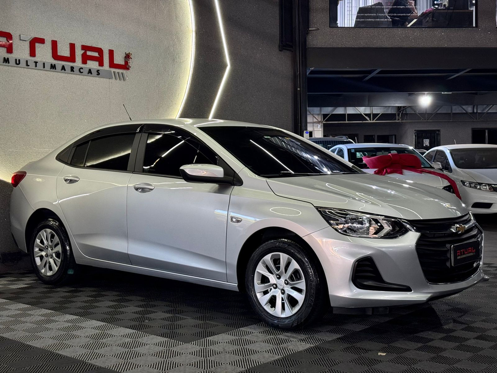 Chevrolet Onix Sedan Prata