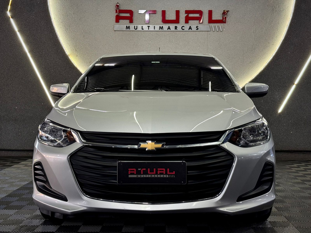 Chevrolet Onix Sedan Prata