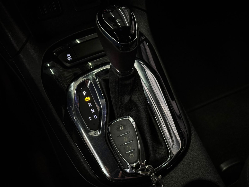 Chevrolet Cruze Sedan Cinza