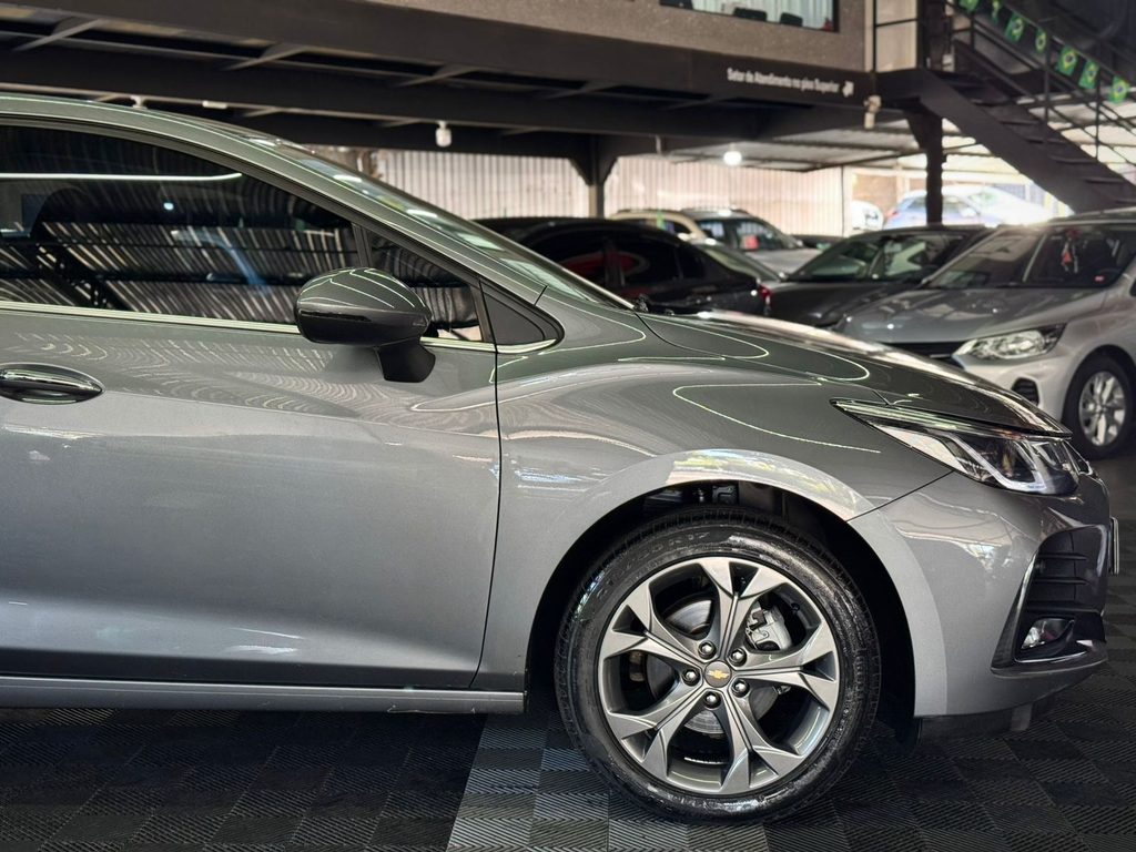 Chevrolet Cruze Sedan Cinza