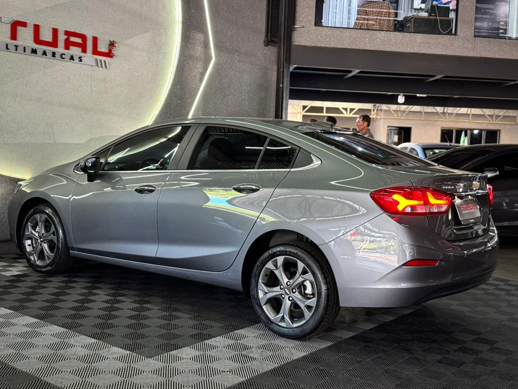 Chevrolet Cruze Sedan Cinza