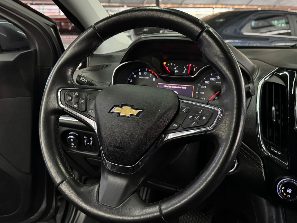 Chevrolet Cruze Sedan Cinza