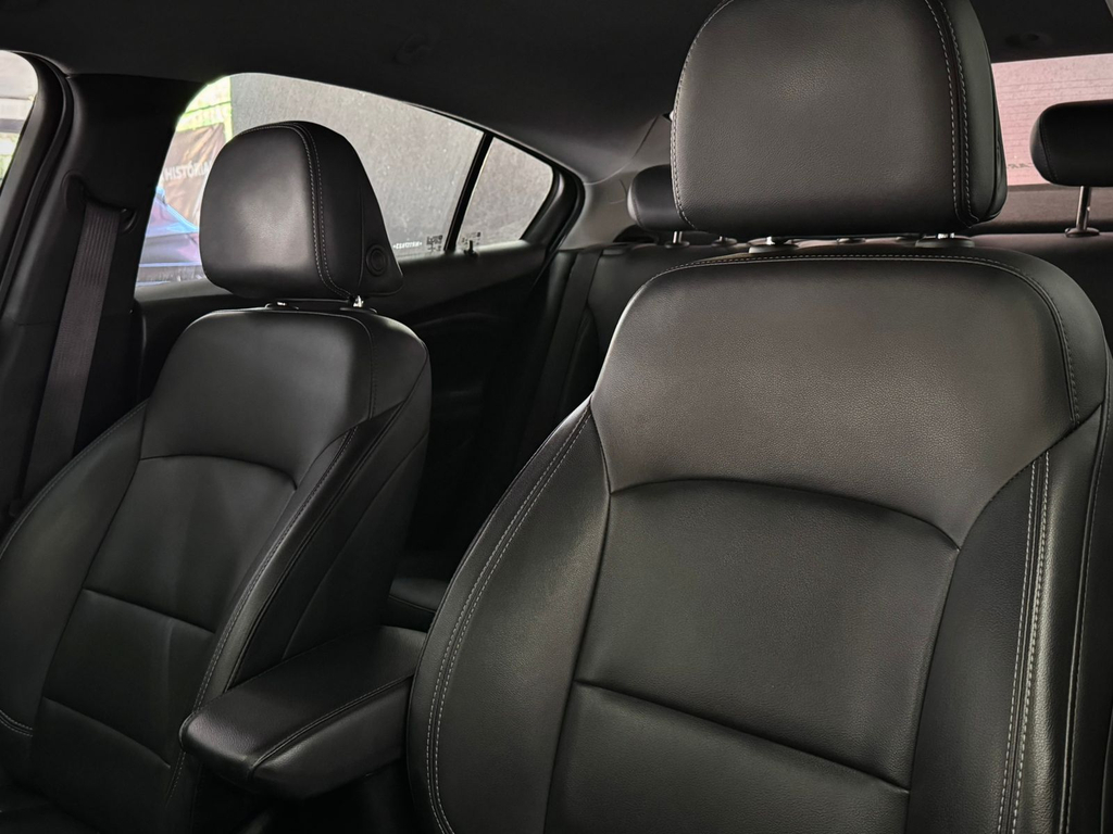 Chevrolet Cruze Sedan Cinza