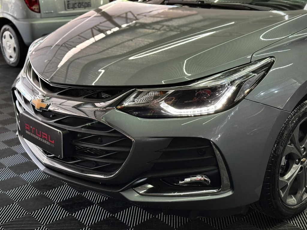 Chevrolet Cruze Sedan Cinza