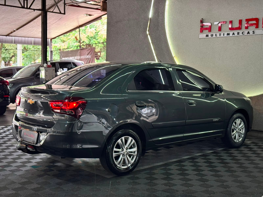 Chevrolet Cobalt Cinza