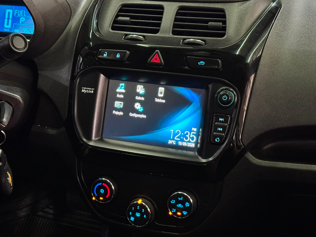 Chevrolet Cobalt Cinza