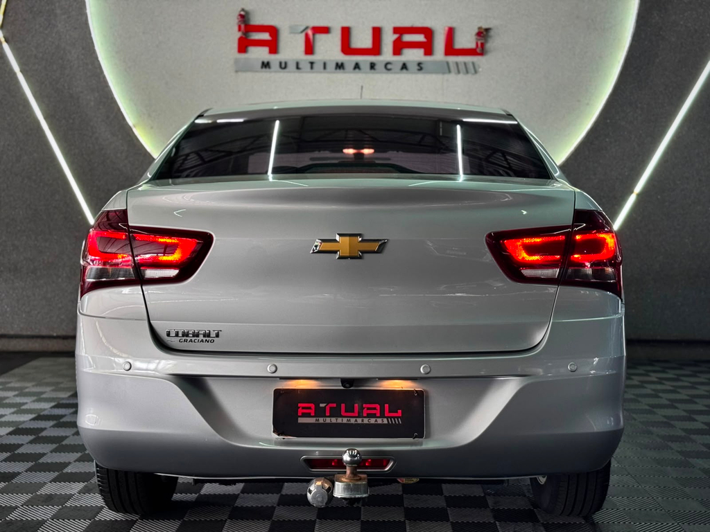 Chevrolet Cobalt Prata