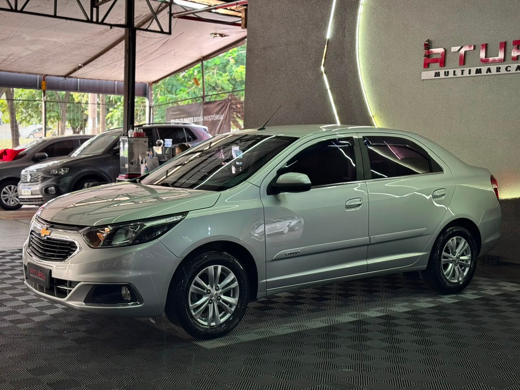 Chevrolet Cobalt Prata