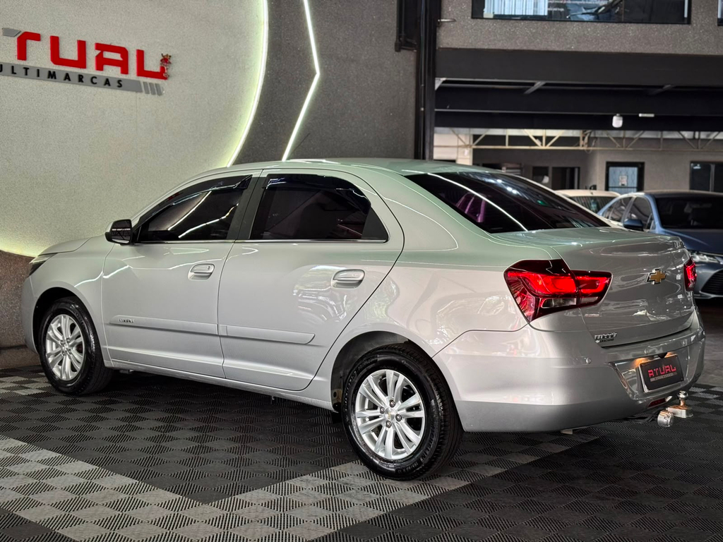 Chevrolet Cobalt Prata