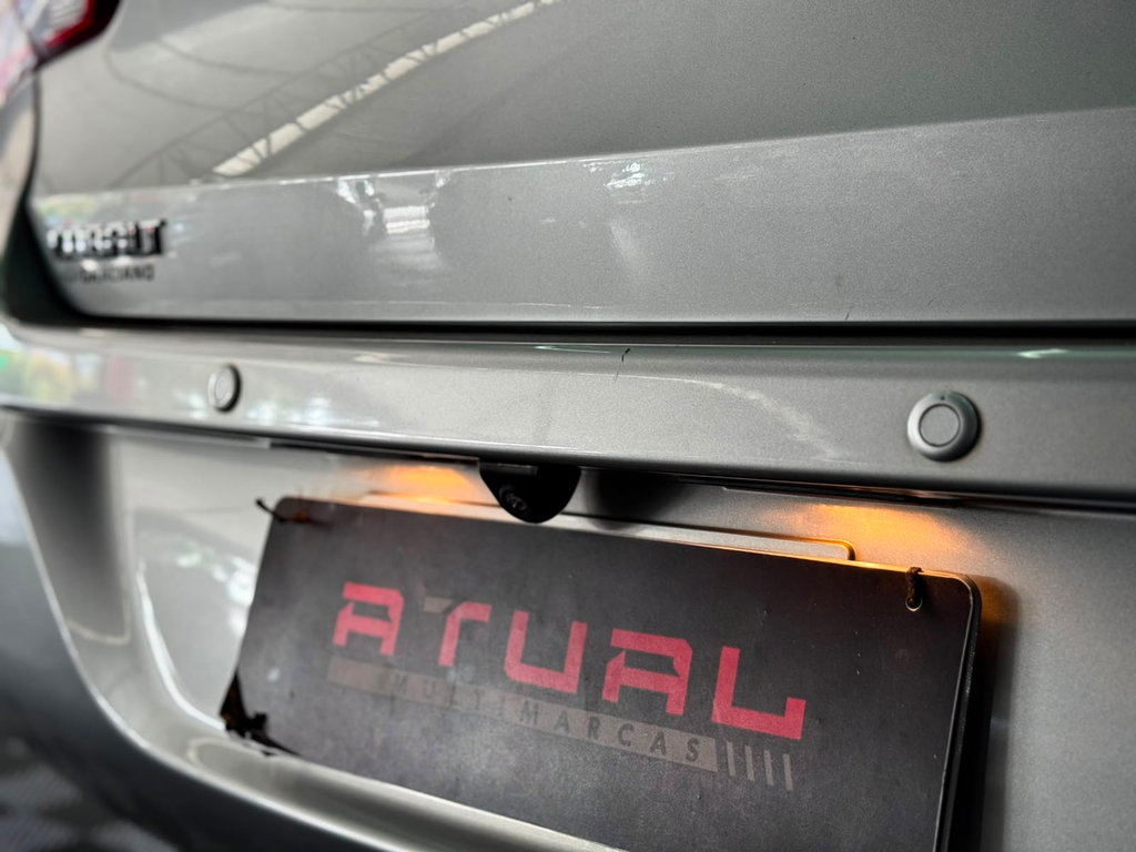 Chevrolet Cobalt Prata