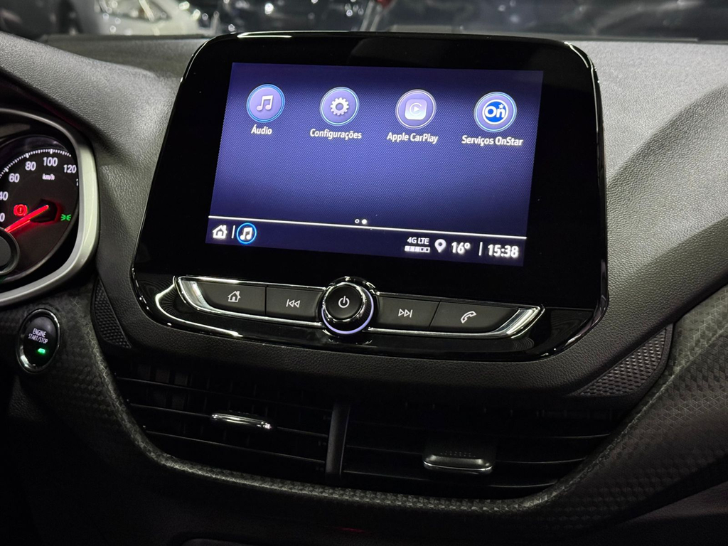 Chevrolet Onix Sedan Prata