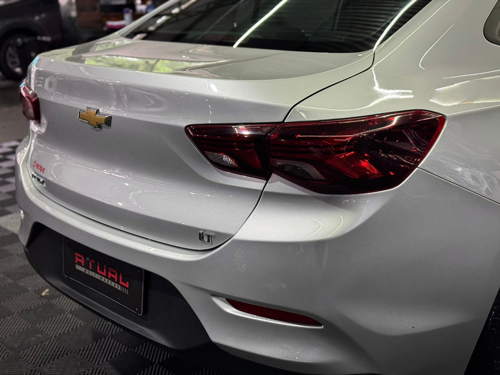 Chevrolet Onix Sedan Prata