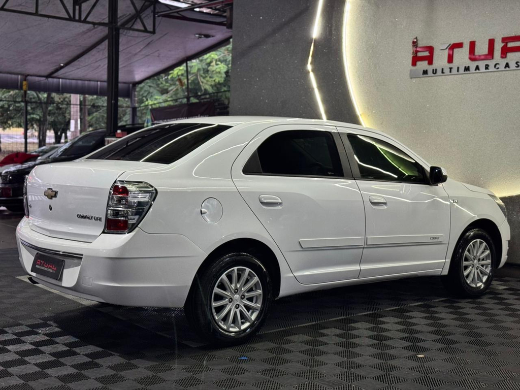 Chevrolet Cobalt Branco