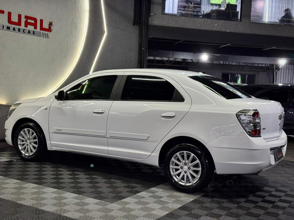 Chevrolet Cobalt Branco