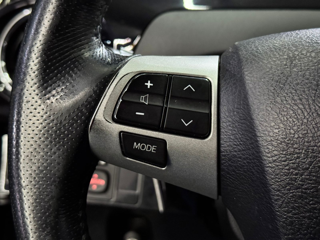 Toyota Etios Hatch Preto