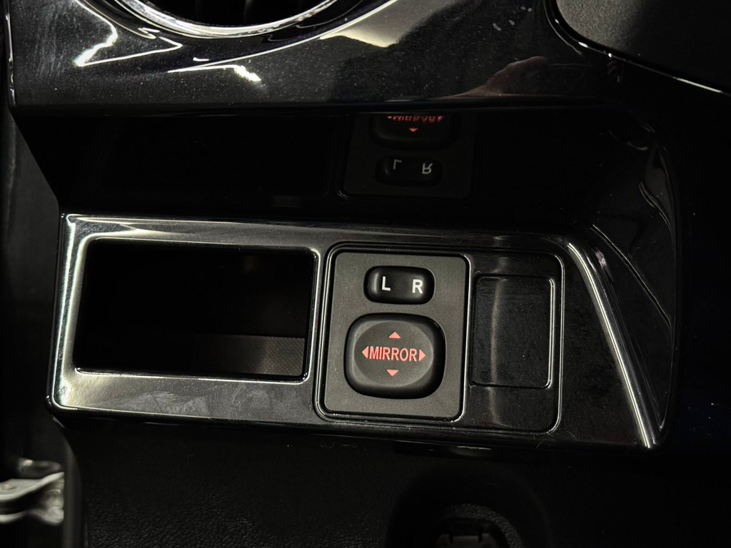Toyota Etios Hatch Preto