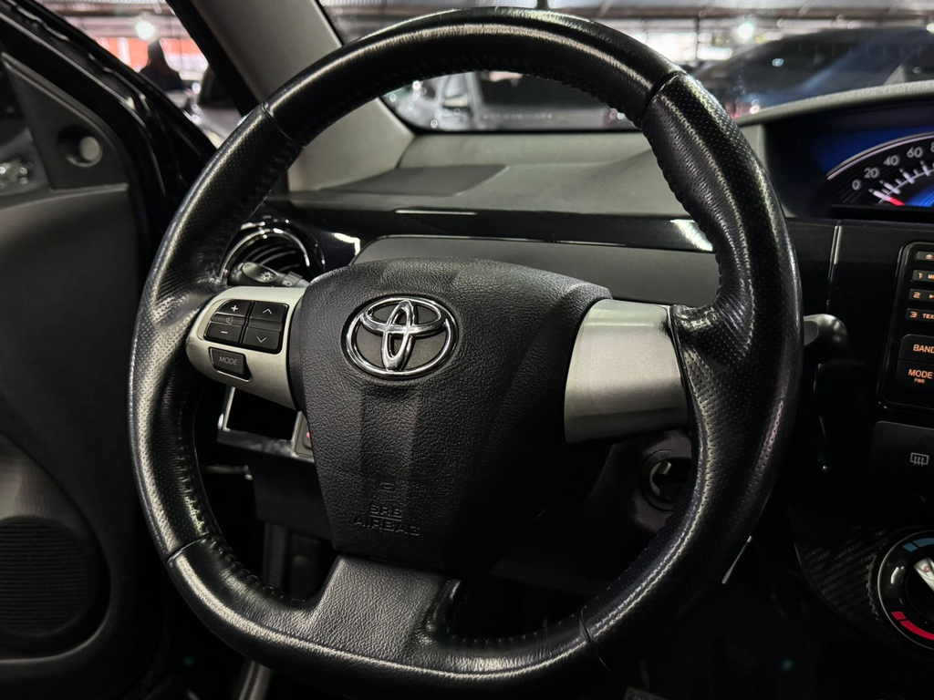 Toyota Etios Hatch Preto