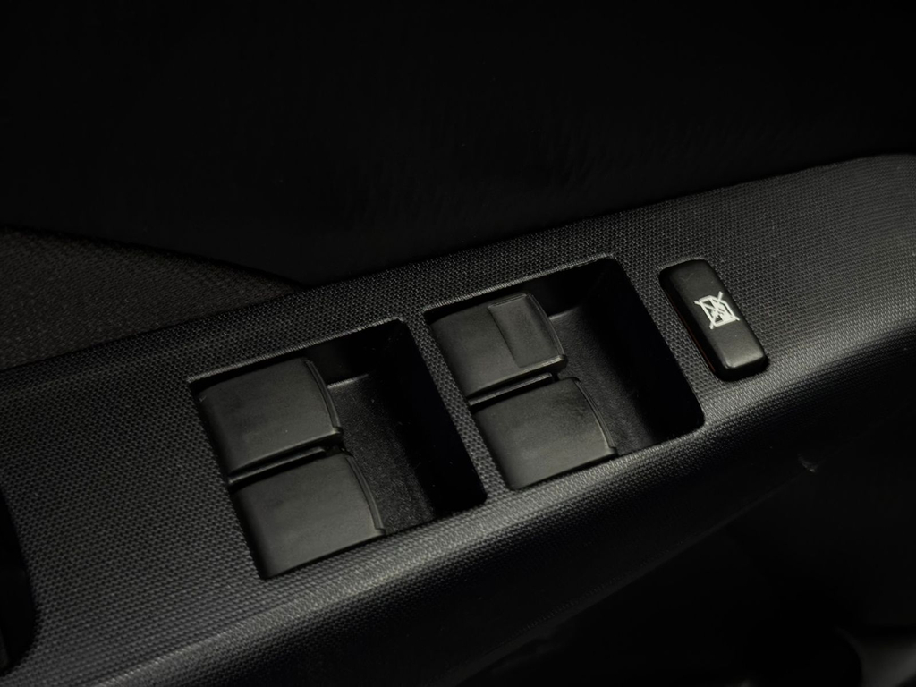 Toyota Etios Hatch Preto