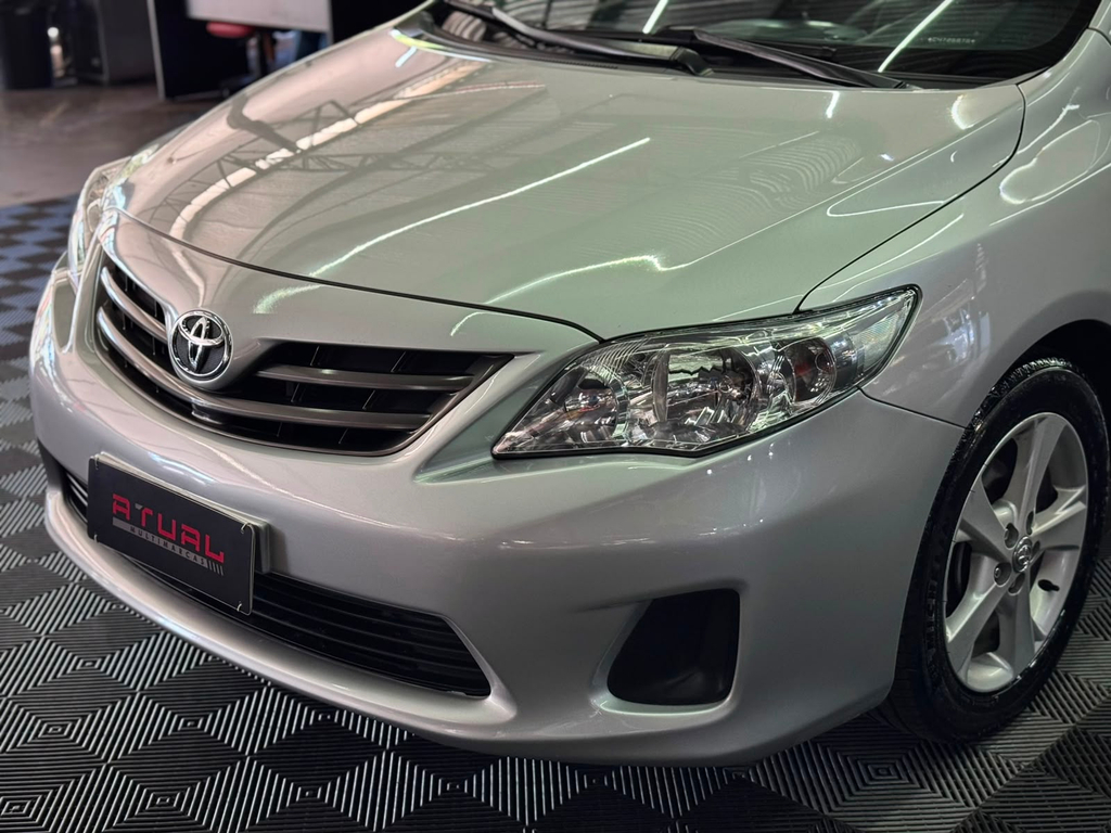 Toyota Corolla Prata