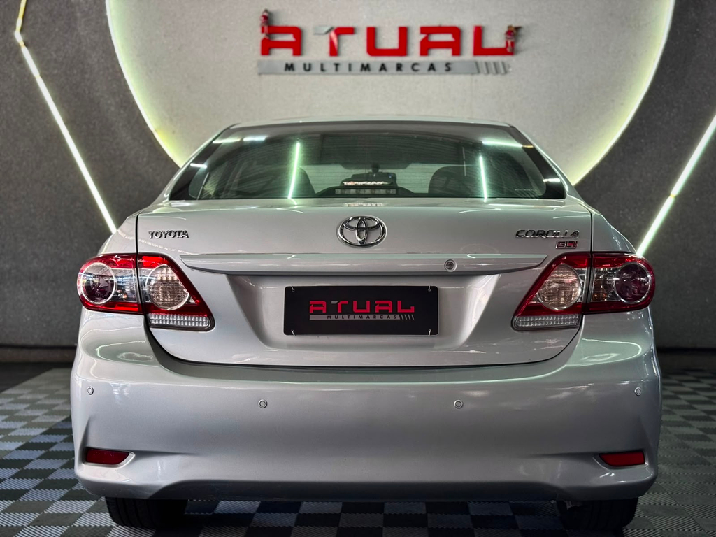 Toyota Corolla Prata