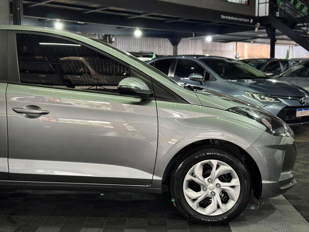 Hyundai HB20 Cinza