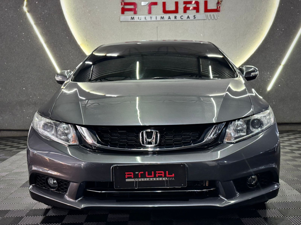 Honda Civic Cinza