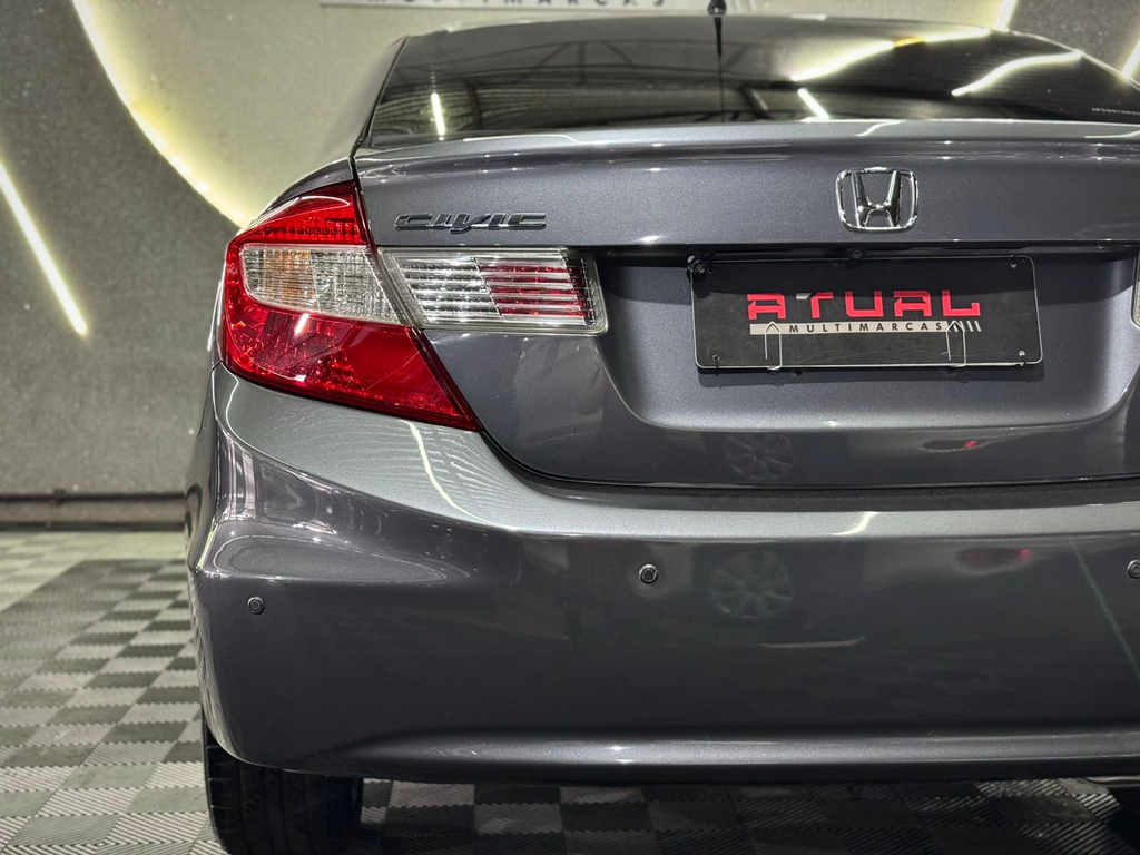 Honda Civic Cinza
