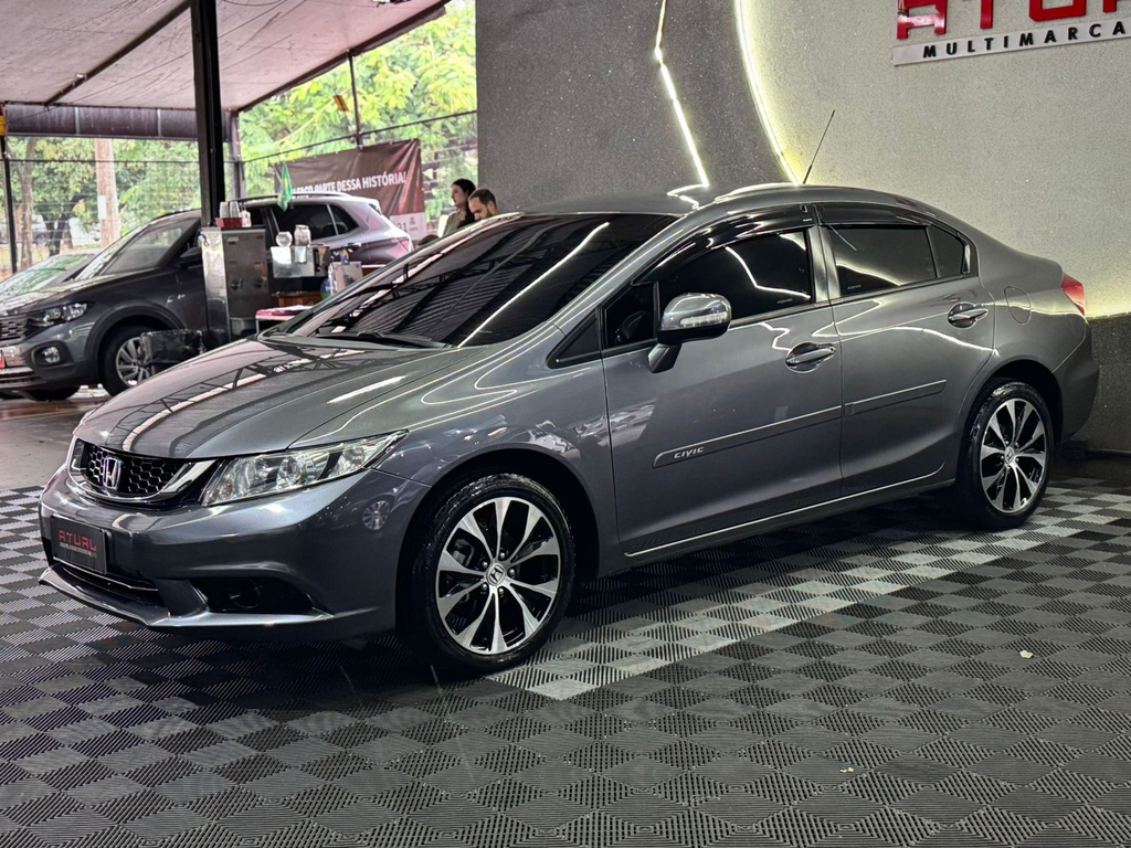 Honda Civic Cinza