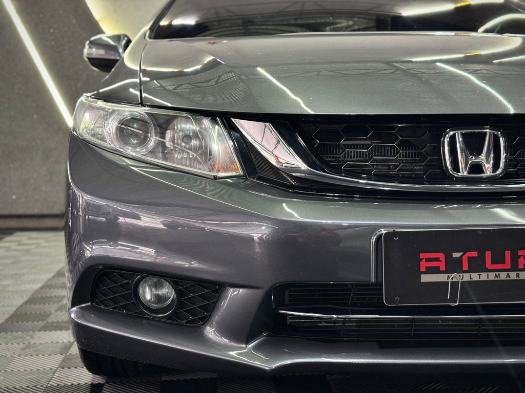 Honda Civic Cinza